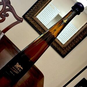 Don Julio 1942 empty bottle Magnum 1.75 L. Cork and sticker in mint condition